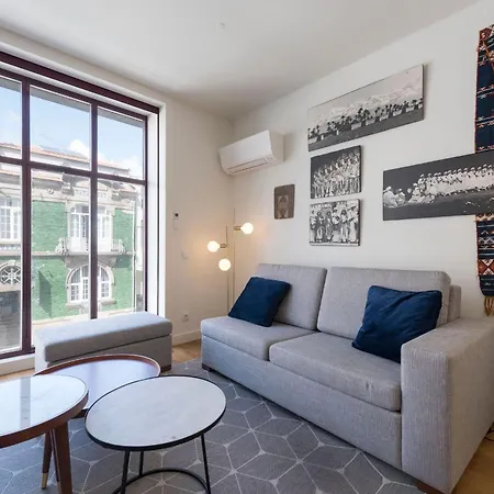 Contemporary Flat Near Sao Bento By Lovelystay Porto