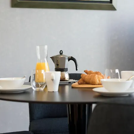 Daire Contemporary Flat Near Sao Bento By Lovelystay *